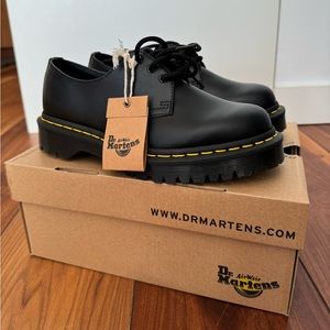 Dr. Marten’s 1461 Bex - Smooth Black (Women’s US 7 / Men’s US 6 / EU 38 / UK 5)